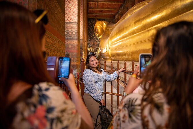 3-Hour Bangkok Walking Tour: Wat Pho and Wat Arun - Meeting at Tha Tian Pier: keeping your day stress-free