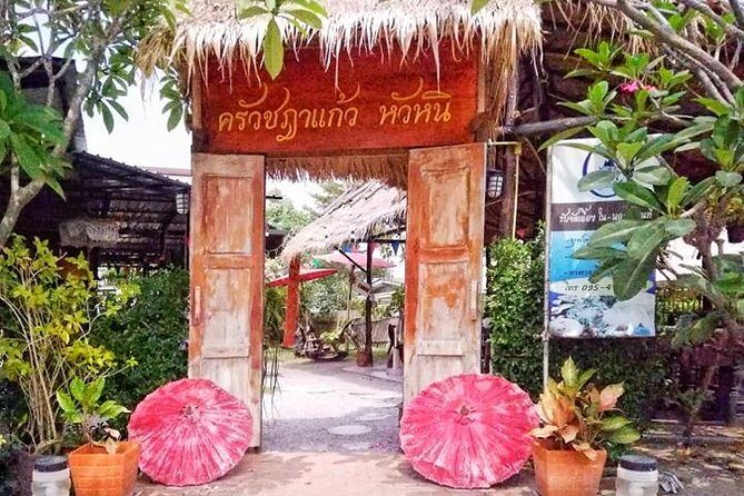 4 Corners of Thailand: A Taste Sensation Food Tour in Hua Hin - Stop 1 in Hua Hin: Three Restaurants for Isaan, Southern, and Northern Flavors