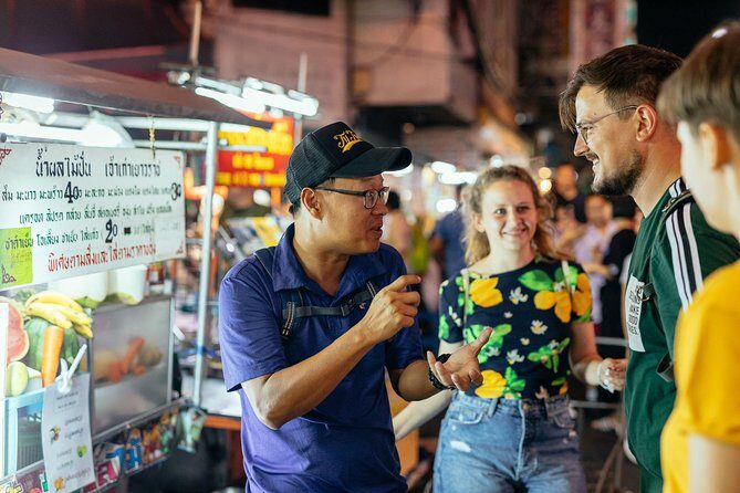 A Magical Evening in Bangkok: Private City Tour - Stop 1: Hua Lam Phong Temple as the City Turns On