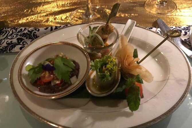 Apsara Luxury Dinner Cruise By Banyan Tree - River City Bangkok check-in, mobile ticket, and dress code details