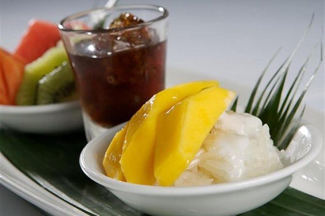 Apsara Luxury Dinner Cruise By Banyan Tree - Why the renovated rice barge matters for comfort and atmosphere