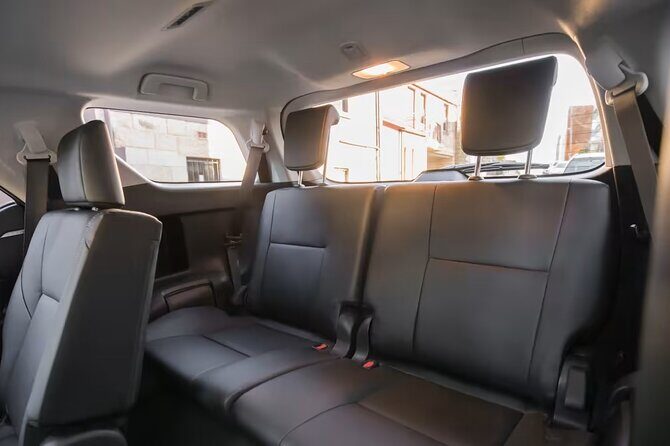 Arrival by Minivan from Bangkok Airport BKK to Bangkok or Pattaya - The Toyota Alphard Ride: Comfort for Up to 5