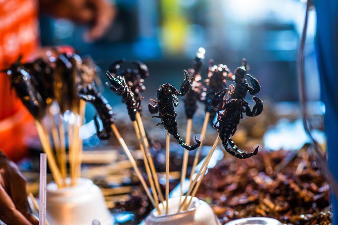 Authentic Street Food Tour in China Town Bangkok - Group size of 10: why that cap matters in Chinatown