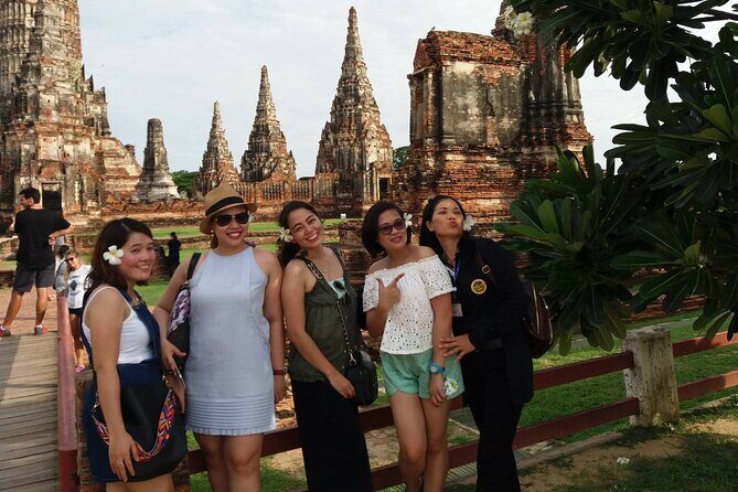 Ayutthaya Ancient Capital, Temples & Summer Palace Private Tour - Wat Mahathat: the temple connected to sacred relics