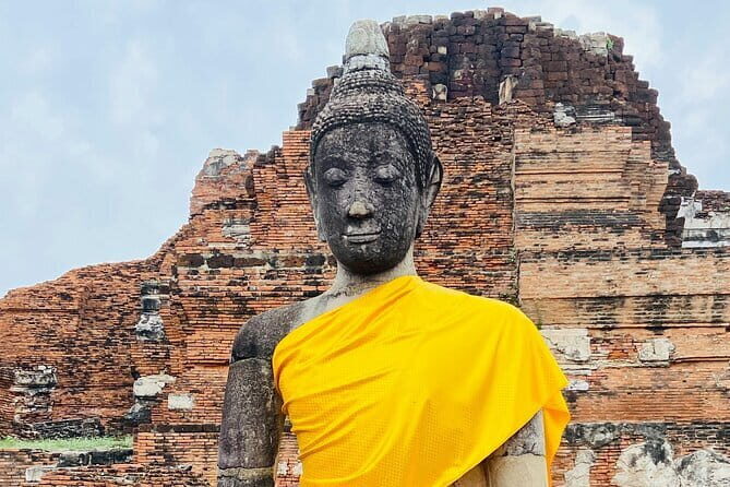 Ayutthaya and Ang Thong Private Charter Thailand Sacred Past Tour - Stop 1: Wat Muang for a massive Buddha that sets the tone