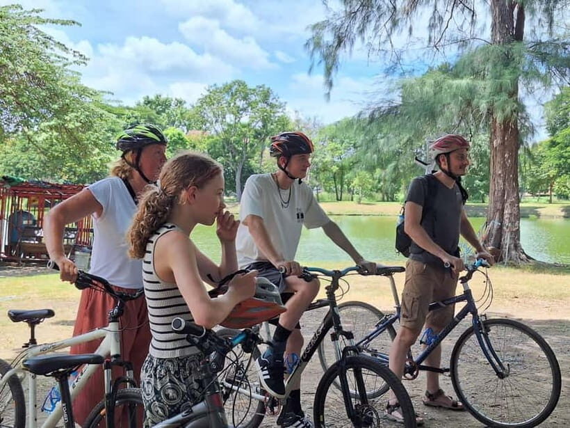 Ayutthaya: Colorful Slow Life Bicycle Tour with local guide. - Morning vs afternoon: which route makes more sense for your day