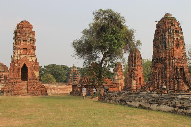 Ayutthaya Day Tour By Coach and Cruise - Stop 2: Ayutthaya Arrival and the Best Way to Start Looking