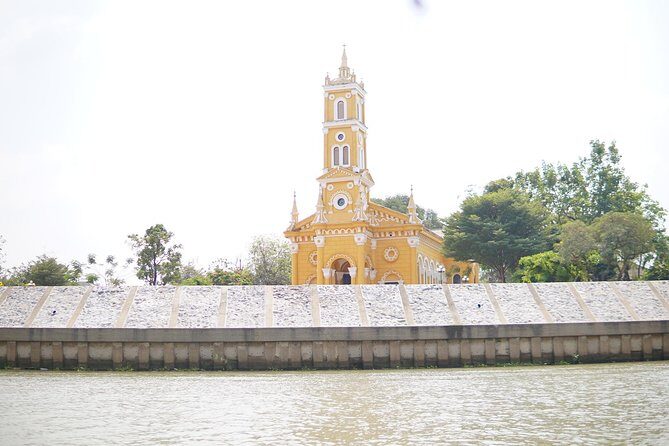 Ayutthaya Evening Tour with Dinner - Wat Mahathat: the royal temple relic moment