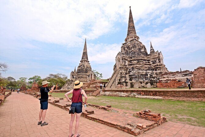Ayutthaya Sunset Tour: UNESCO Temples & Peaceful River Cruise - Chao Praya sunset boat cruise: calm views with a noisy reality check