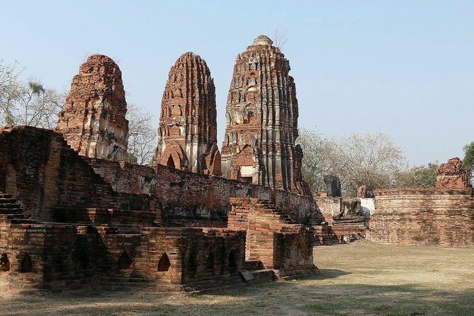 Ayutthaya Tour from Bangkok with Grand Pearl River Cruise - The Grand Pearl Cruise: lunch, coffee, and landmark views from the Chao Phraya