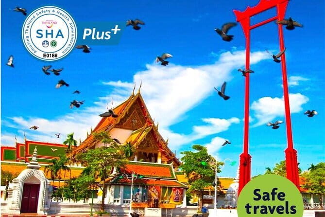 Bangkok: A 4 Hours Tuk Tuk Sightseeing Tour At Iconic Landmarks - Chinatown at night: meal and dessert are the real payoff