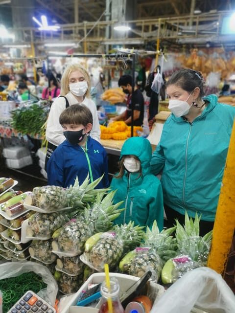 Bangkok: A 4 Hours Tuk Tuk Sightseeing Tour Iconic Landmarks - Pak Klong Talad: century-old flower market plus a lotus-folding lesson