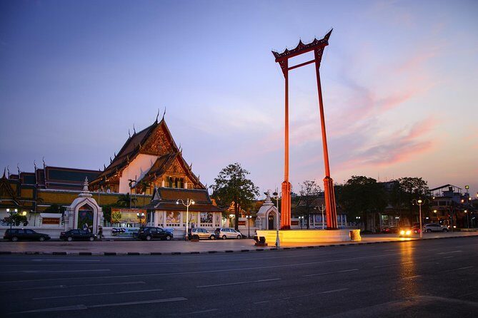 Bangkok Airport Layover Special : Best of Thailand 4 Hours Transit Tour - Shopping and street food: where comfort meets Bangkok flavor