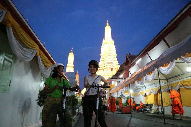 Bangkok at Night by Electric Scooter - Night Scootering in Bangkok: why the 6pm start matters