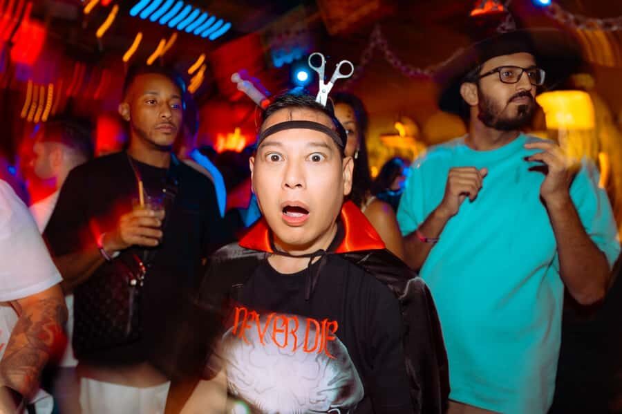 Bangkok: Bar and Club Crawl - The Cocktail-Bars Start: A Good Way to Set the Pace