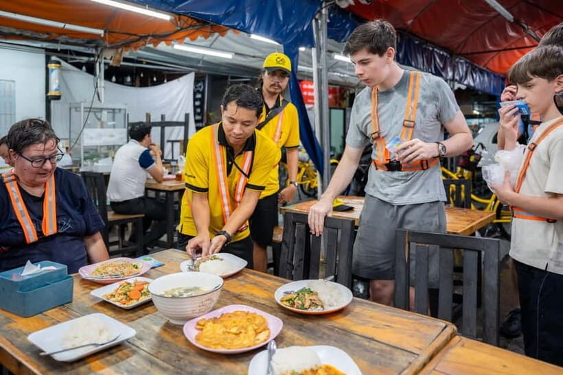 Bangkok by Night Cycling Tour with Street-food Meal - Key things you’ll notice on this night ride