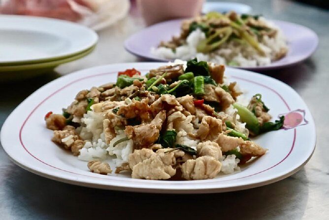 Bangkok by Night Food Tour with 10+ Tastings in Chinatown - Small group energy: the guide matters more than you think