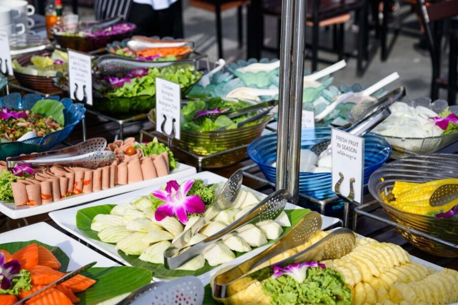 Bangkok: Calypso Cabaret & Dinner Cruise with Hotel Transfer - Should You Book It?