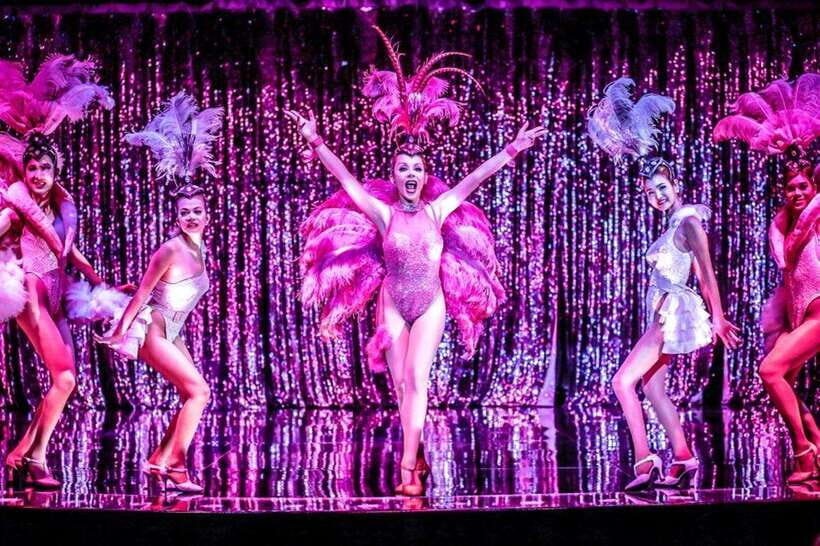 Bangkok: Calypso Cabaret Show with Thai Set Dinner - General admission seating: how to avoid a bad view