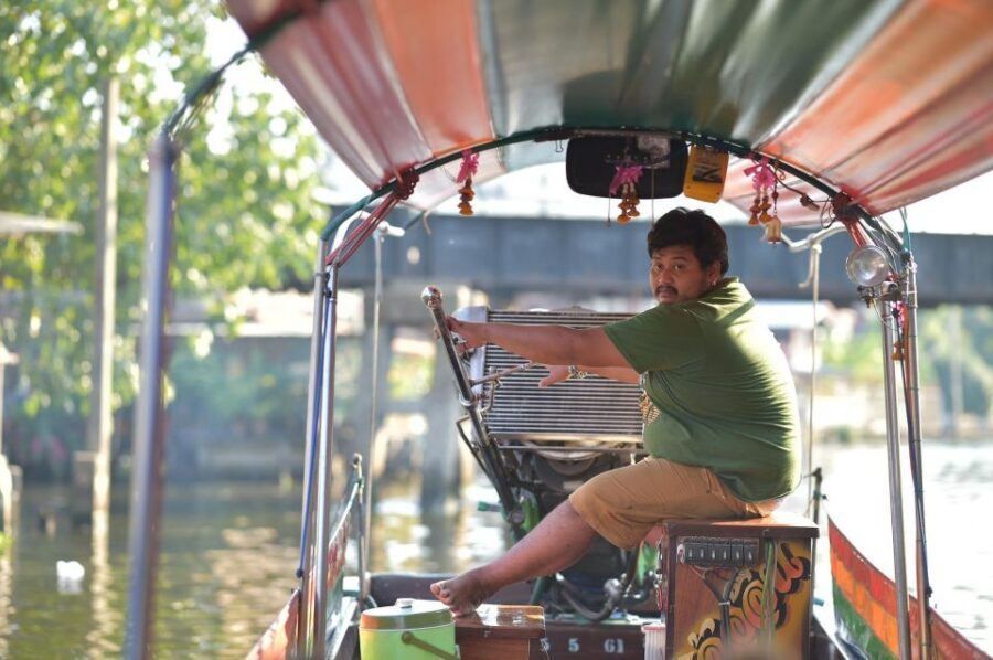 Bangkok: Canal Boat Tour, Big Buddha & Artist's House - Why a longtail canal boat feels like the real Bangkok