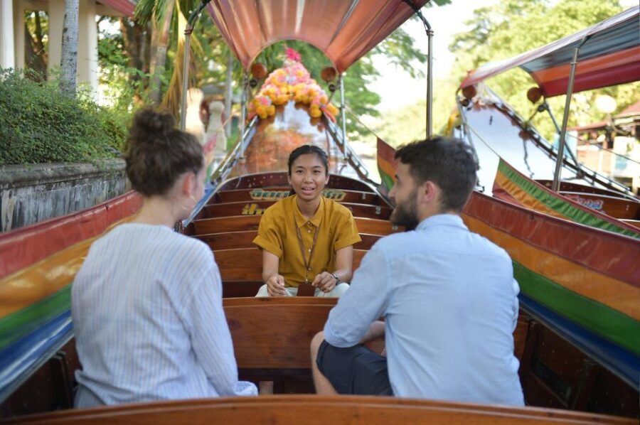 Bangkok: Canal Boat Tour, Big Buddha & Artist's House - Baan Silapin artist house: gallery browsing and fish-feeding