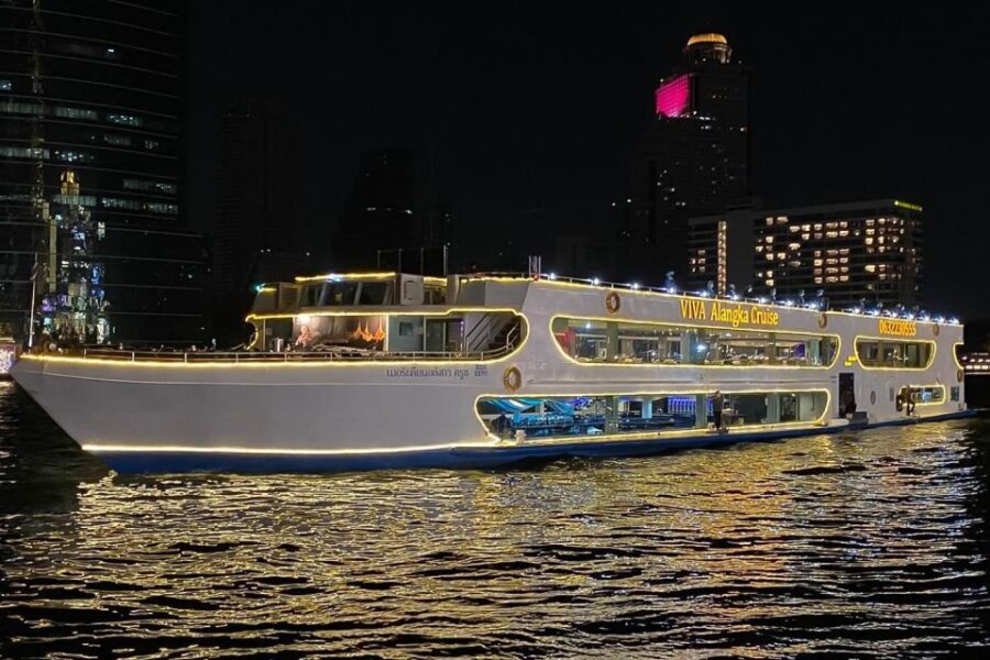 Bangkok: Chao Phraya Buffet Dinner Viva Alangka Cruise - The Ship: Big, Scenic, and Not Always Quiet