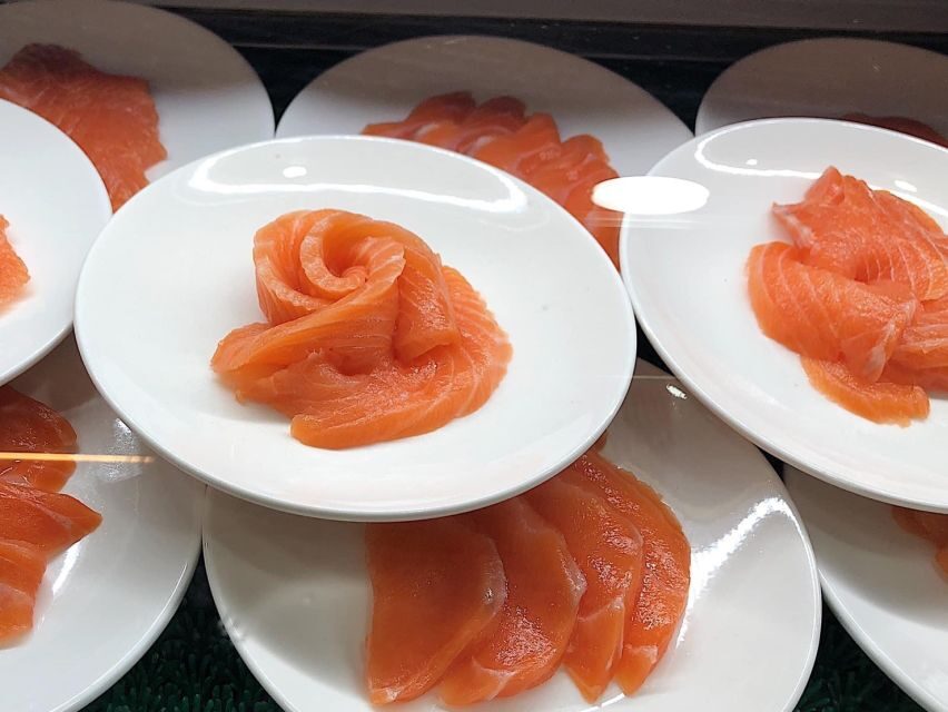 Bangkok: Chao Phraya River Buffet Dinner Cruise - Should You Book This Chao Phraya Buffet Dinner Cruise?