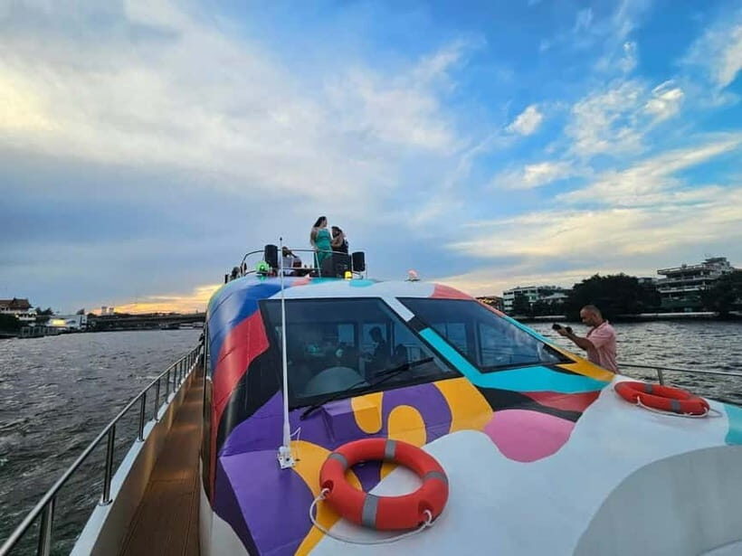 Bangkok : Chaophraya Booze Cruise – Drinks Onboard - Key Points