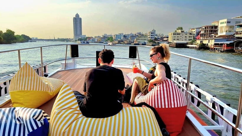 Bangkok : Chaophraya Booze Cruise – Drinks Onboard - What You’ll See After Dark: Wat Arun to City Lights