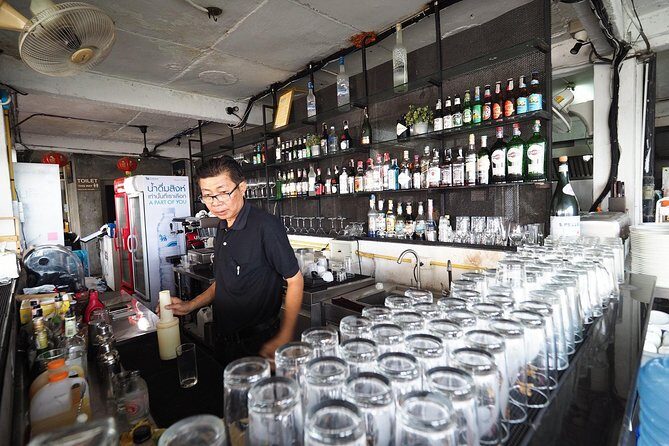 Bangkok China Town ,a Bangkok historic neighbourhood - Talat Noi at 3pm: old port streets before Bangkok grew