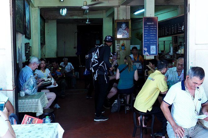 Bangkok China Town ,a Bangkok historic neighbourhood - Who this tour fits best in Talat Noi