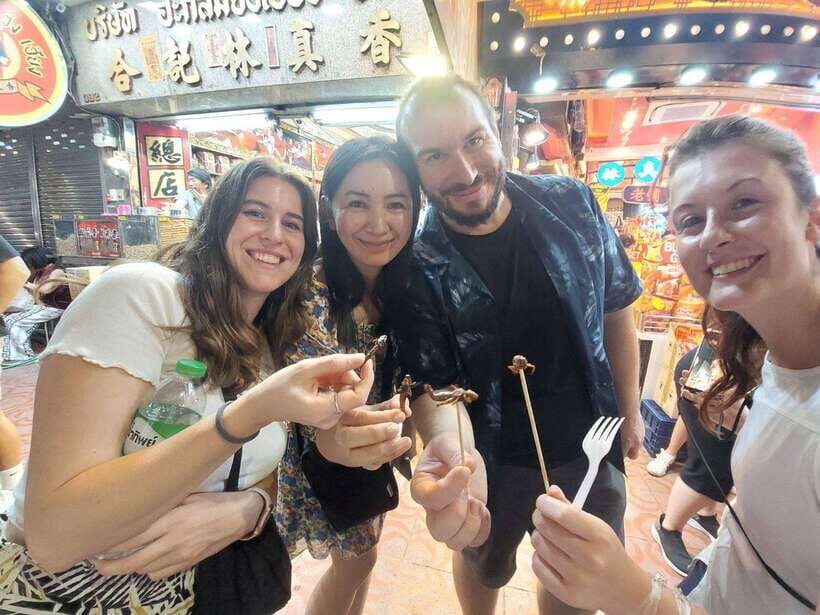 Bangkok: Chinatown Food Tour with Michelin Food Stalls - Yaowarat at Night: Why This Chinatown Walk Works