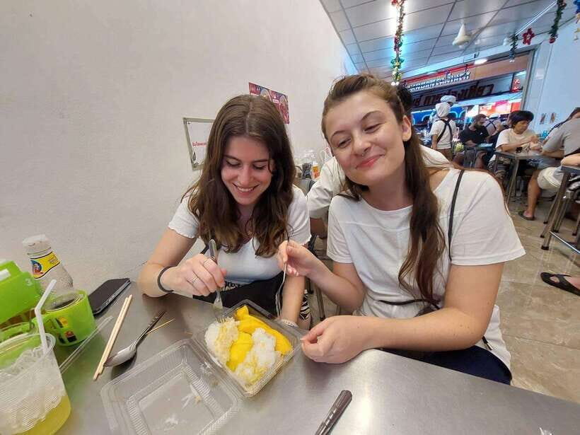 Bangkok: Chinatown Food Tour with Michelin Food Stalls - Price and Value: $36 for 10+ Tastings in a Prime Food District