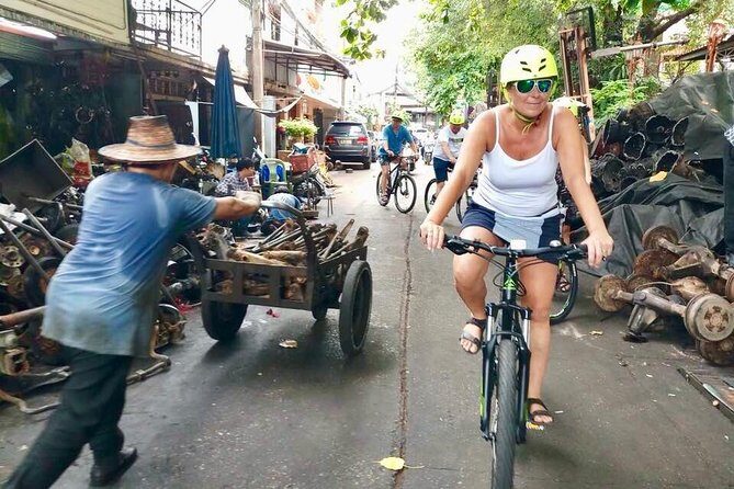 Bangkok City Bike Tour - Hotel-pickup & Lunch - Stop 3: Cycling Into Chinatown, Plus a Local Ferry Crossing