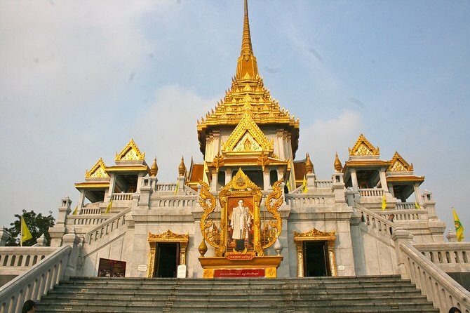 Bangkok City Highlights Tour: Grand Palace & Three Iconic Temples - Chinatown backup: Wat Traimit and the Golden Buddha plan B