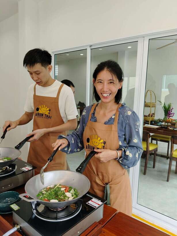 Bangkok: Cooking Class + Tuk Tuk Ride + Market Tour - Should you book Arun Thai Cooking in Bangkok?