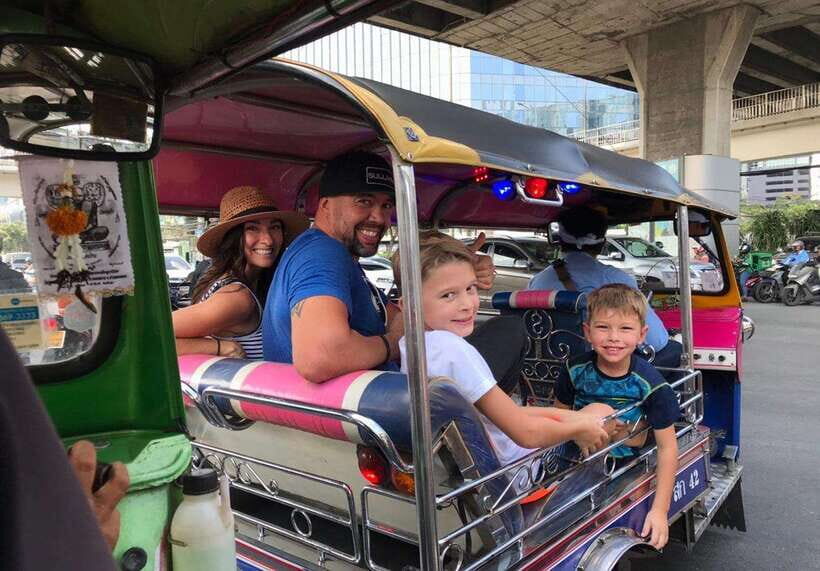 Bangkok: Cooking Class with Market Visit & Tuk Tuk Ride - Inside Sabieng Thai Cooking: how the class is set up