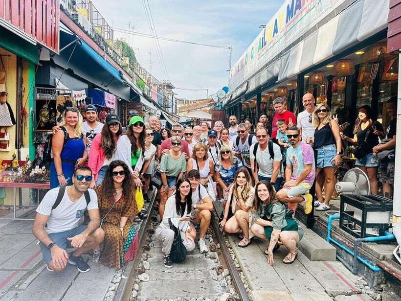 Bangkok: Damnoen Saduak and Mae Klong Train Markets - Key Things I’d Watch For