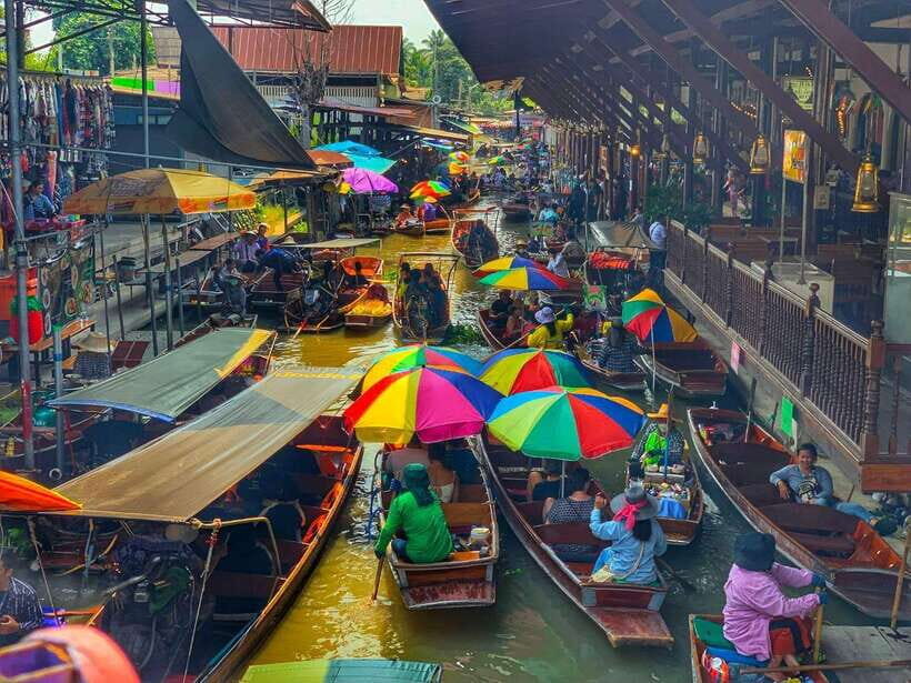Bangkok: Damnoen Saduak and Mae Klong Train Markets - Mae Klong Railway Market: The Most Fun You’ll Have Near Tracks