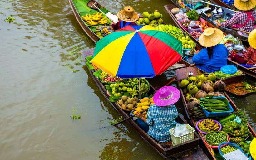 Bangkok: Damnoen Saduak and Train Market with Boat Ride - The Coach, the Heat, and the Small-Group Pace
