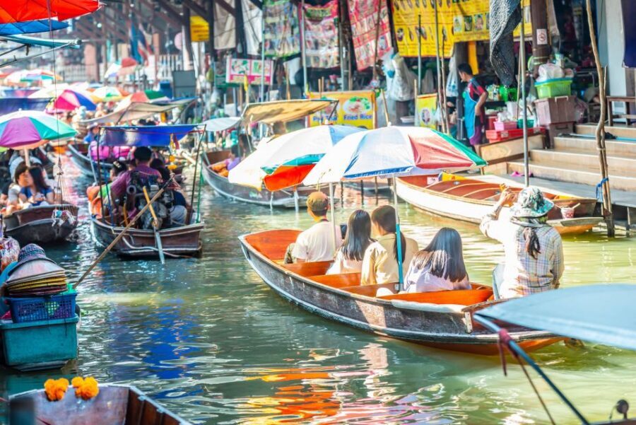 Bangkok: Damnoen Saduak, Train Market & Mahanakhon Day Trip - Where to meet in Bangkok (and how not to waste time)