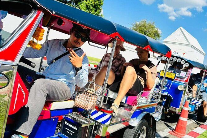 Bangkok Day Tour: Food, Temple & Tuk-Tuk - Tuk-Tuk Logistics: What the Ride Adds (and What to Watch)