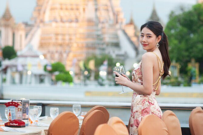 Bangkok Dinner Cruise on the Chao Phraya River - Why this Chao Phraya dinner cruise works for Bangkok nights