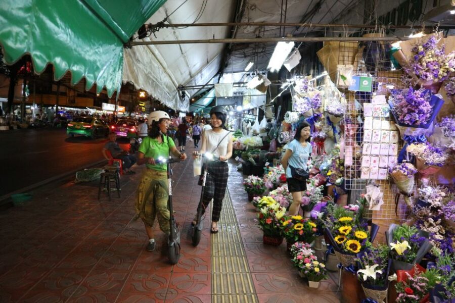 Bangkok: E-Scooter Night Tour with Local Street Food - Price and value: why $39 can feel fair here