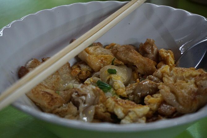Bangkok Evening Street Food Tuk Tuk Adventure - Worachak Road alley stop: Michelin-noted, dark-shed vibes