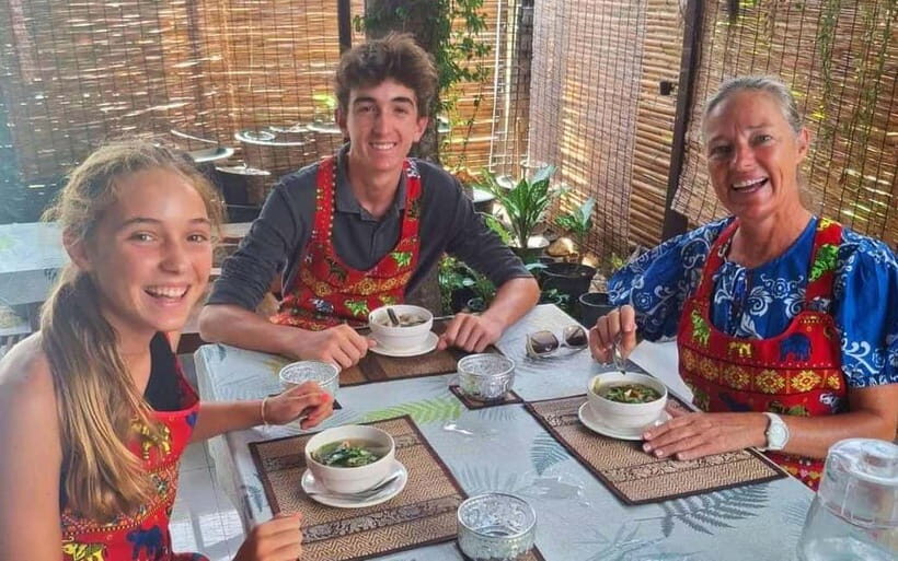 Bangkok: Favourite Thai Flavors Cooking Class by Smart Cook - Pad Thai: learning the method behind the flavor