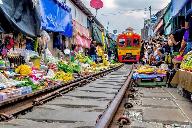 Bangkok: Floating Market and Train Market Experience - Key takeaways before you go