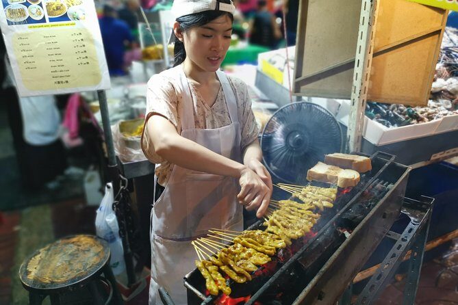 Bangkok Food Tour By Night - Safety and comfort in crowded Chinatown