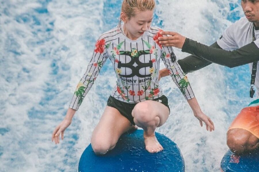 Bangkok: Fun Flow riding at Flow House Bangkok - Your 1-hour session: from bodyboarding to FlowRider surfing