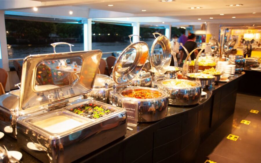 Bangkok: Grand Chao Phraya Dinner Cruise with Live Show - The 2-hour route: what you’ll see from the river at night